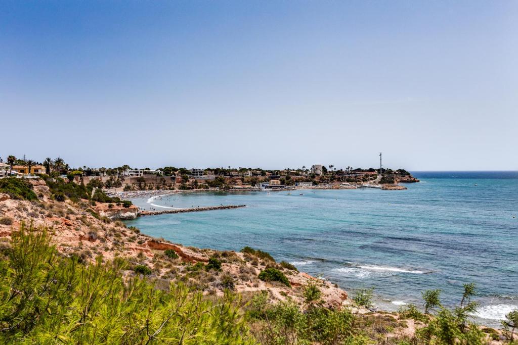 First line detached house, Cabo Roig - 5