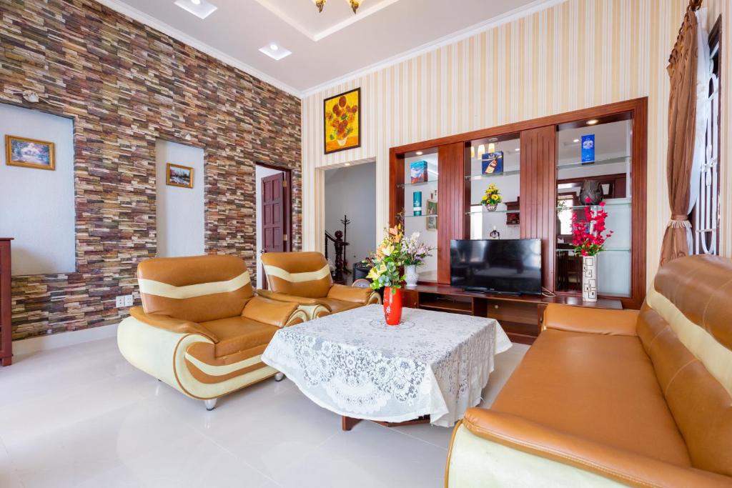 Villa Ho Boi Nguyen Can - Tu Do Nau An - Gan Bai Sau Cot Co