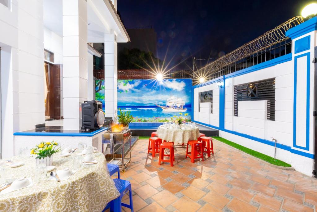 Villa Ho Boi Nguyen Can - Tu Do Nau An - Gan Bai Sau Cot Co