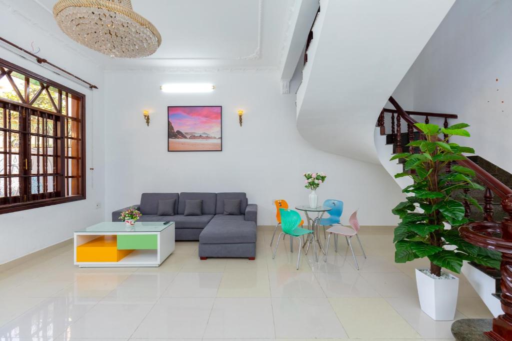 Villa 11B &#8211; Bai Sau Thuy Van Gan Bien