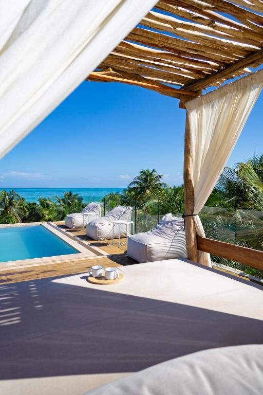 Mero Mero Hotel