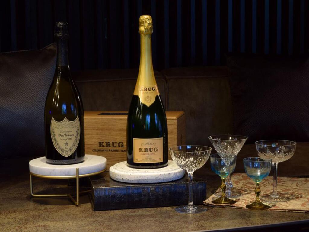 อาหารและเครื่องดื่ม