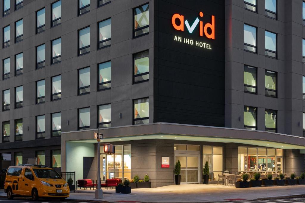 avid hotels - Brooklyn Dyker Heights, an IHG Hotel-BRAND NEW