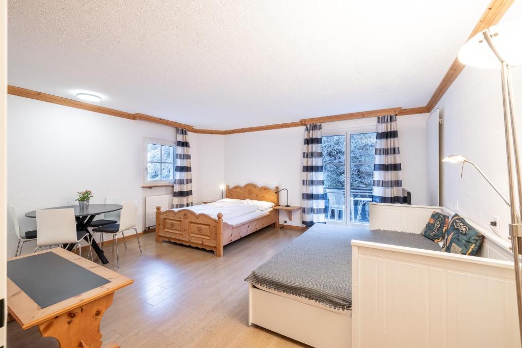 2203 Modernes Studio mit Balkon - 5
