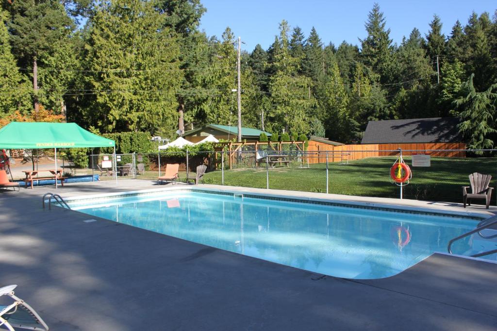 Pender Harbour Resort & Marina photo