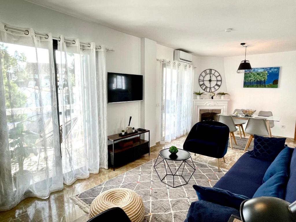 Riviera by the beach 2 bedroom Apartment - 3