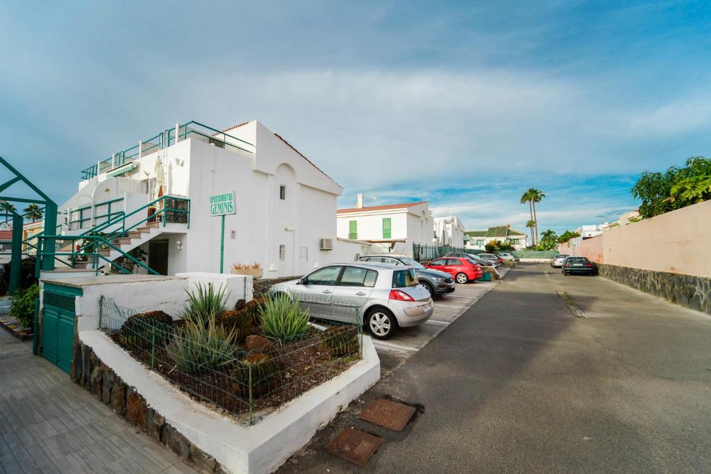 Blue Ski 6 by Homestaygrancanaria - 2