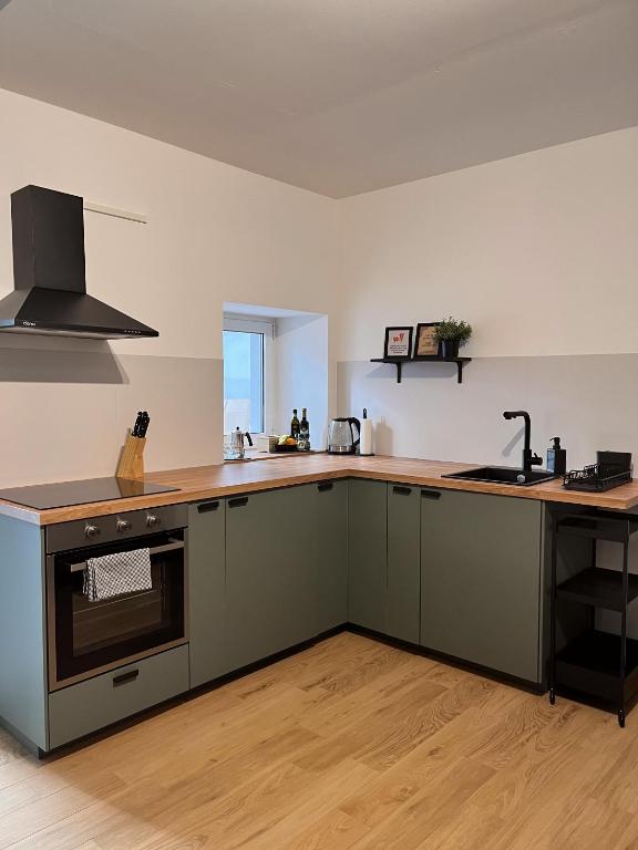 100 sqm terrace, close to the old town & shopping area & harbour - 5