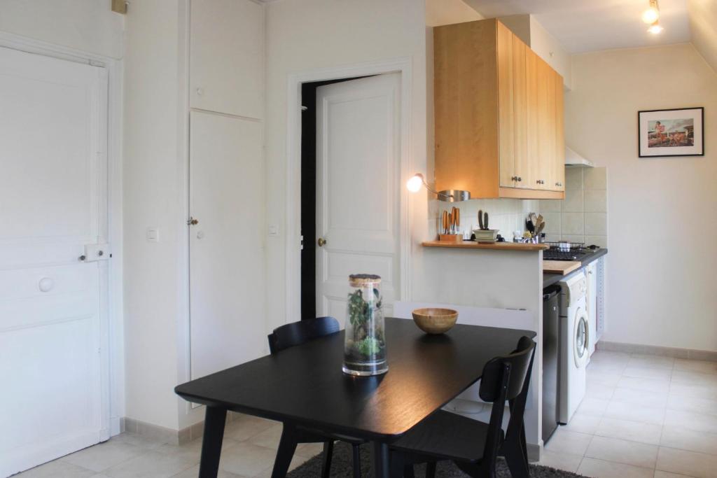 26 m love cocoon with Eiffel Tower view - 5