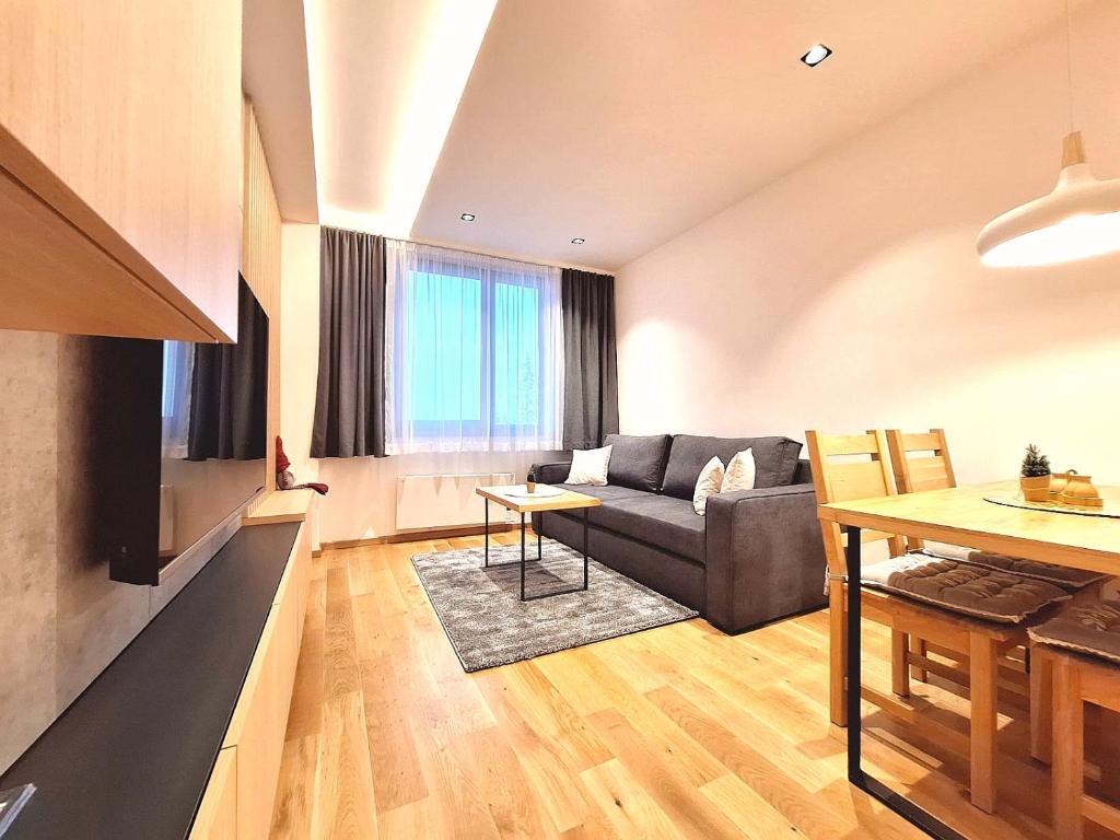 Apartman Maja, Apart-hotel Zlatni javor, Jahorina