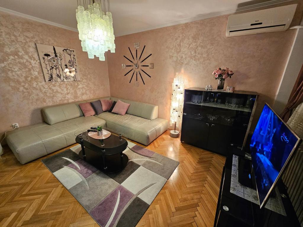 Slavija Apartment - 3