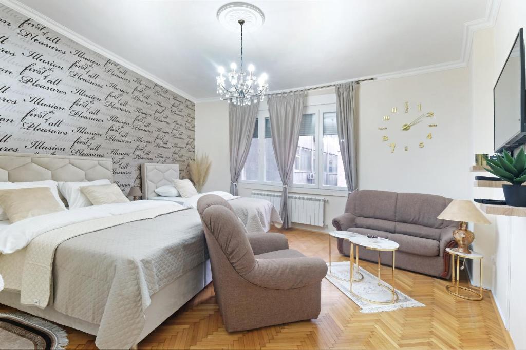 Illusion Downtown Apartment - 1