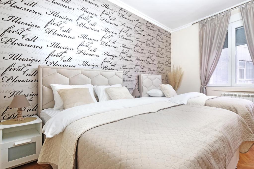 Illusion Downtown Apartment - 2