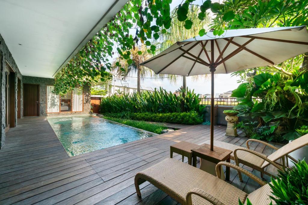 スイミングプール