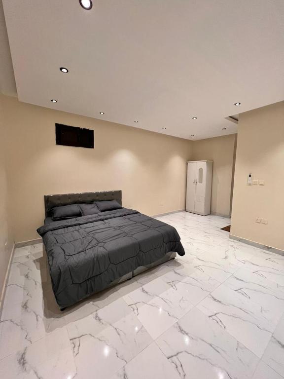 غرف جديدة ودخول ذكي, Rijád