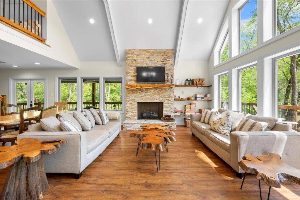 River Edge Chalet, Dahlonega