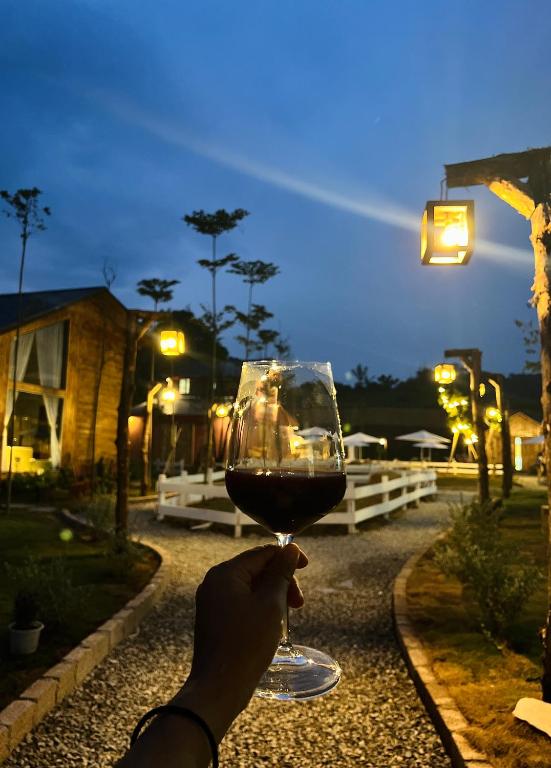 Mật Pet Farm – Mộc Châu