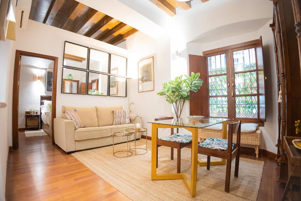 MALAVER SUITE, Sevilla