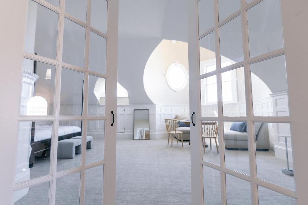 The Bell Inn, Peabody