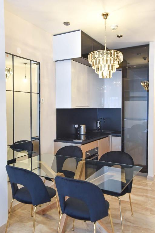 Prometheus Apartments - 4