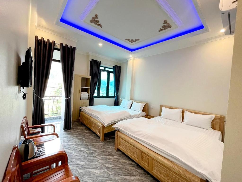 NHA NGHI ANH VAN