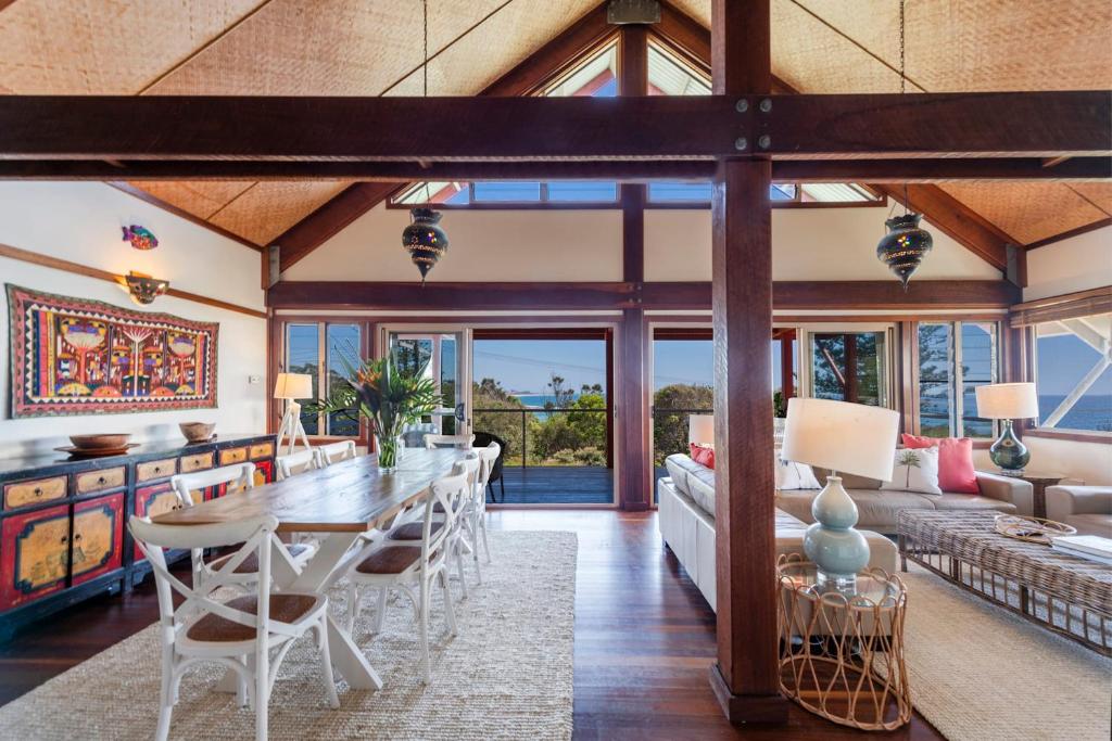 Spook's Point - oceanstays, Yamba