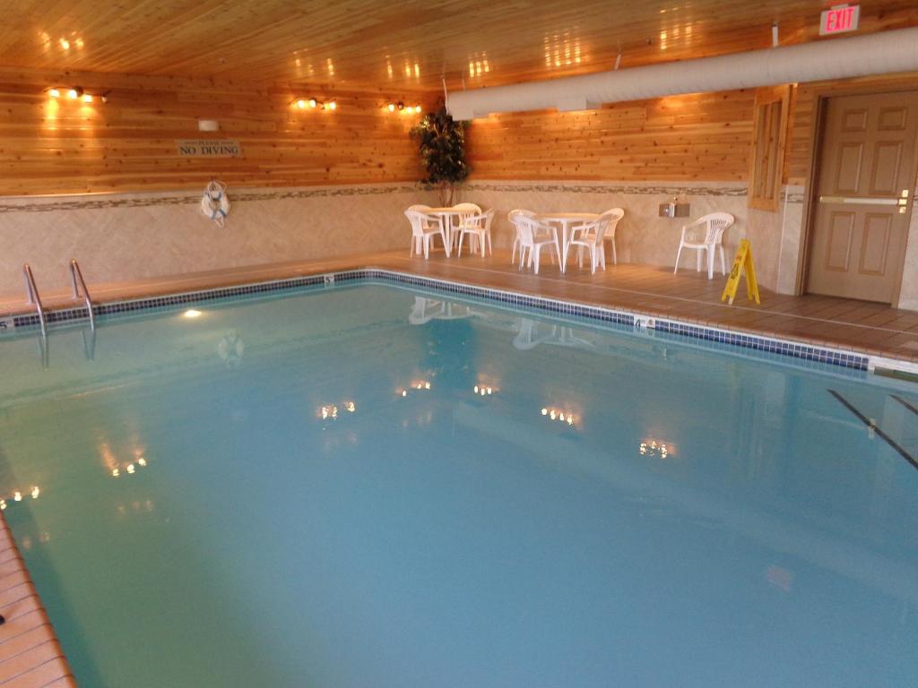 Country Inn & Suites By Radisson Forest Lake Mn Photo 31