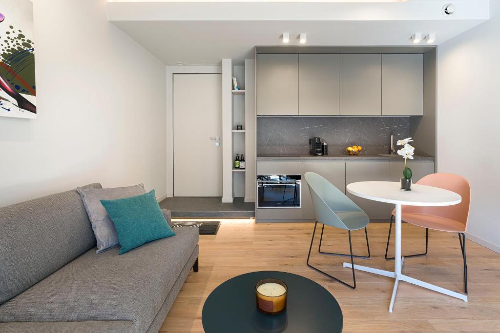 Aera Suites 303-304-305 - 5