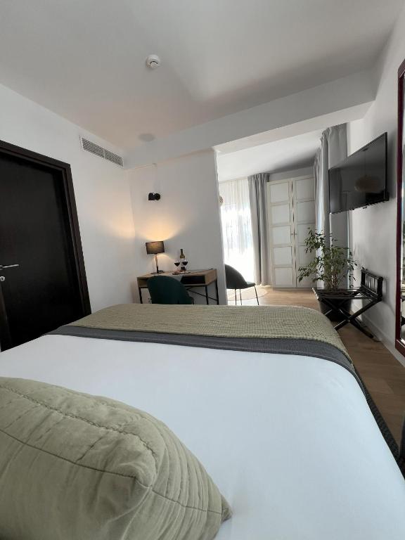 Hotel San Miguel Menorca — Hotel rooms in Mahon, Balearic Islands