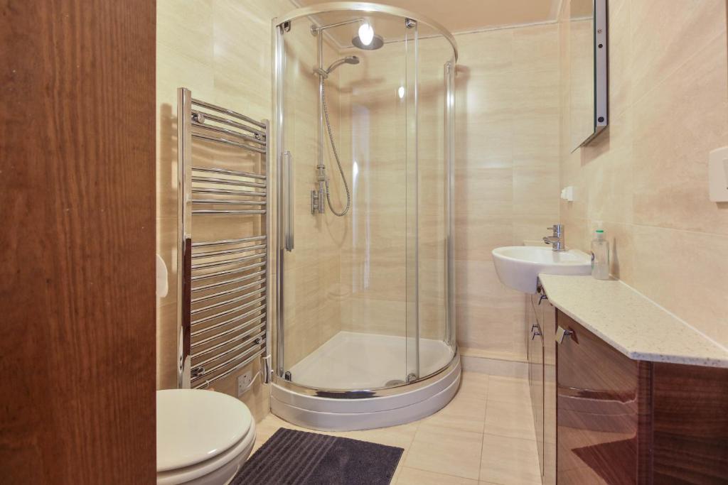 Les Grand Balcon - by Care Concierge - 5