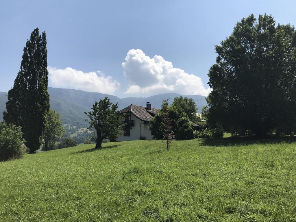 Grande maison familiale dans le massif des Bauges - 4