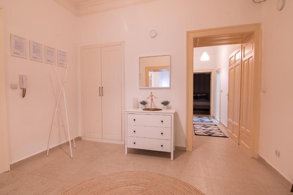 Sweet House Republic - 5