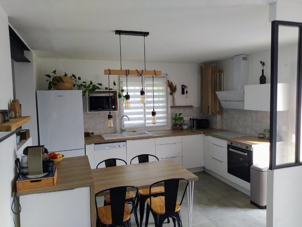 Logement 3 chambres/terrasse à Teyran