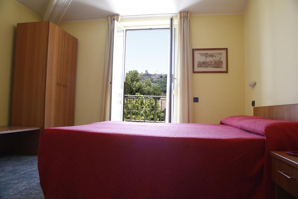 Hotel Narnia photo