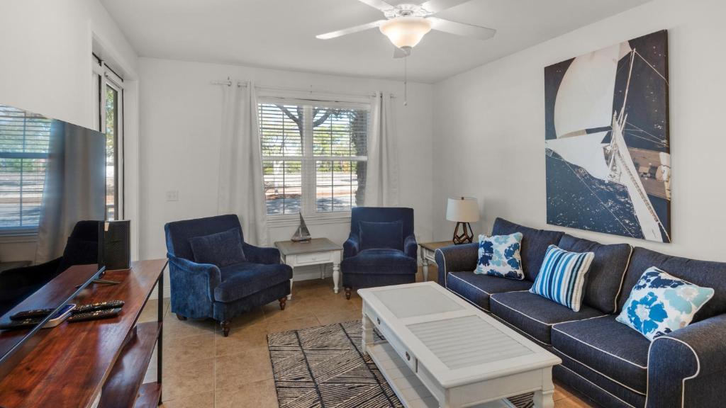 The Village Unit 413 - Sea Salt Blue, Santa Rosa Beach