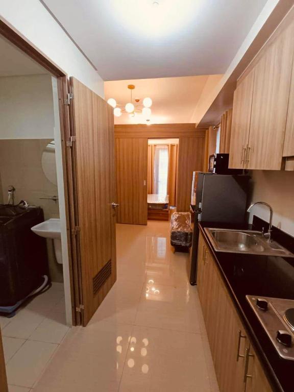 Briannas Crib, Manila