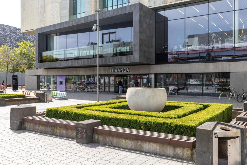 Nearby attraction, Hotel 115 in Christchurch