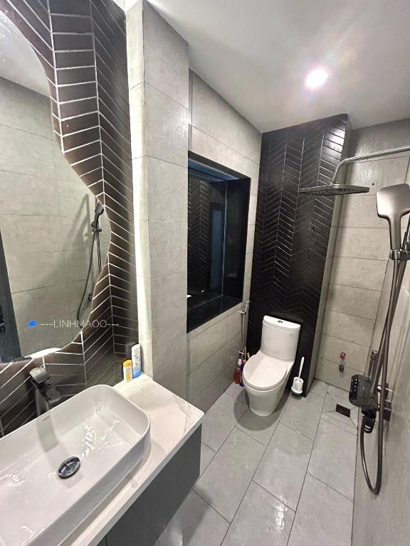 Khánh Nguyễn Luxury, Fully furnished studio apartment with street view