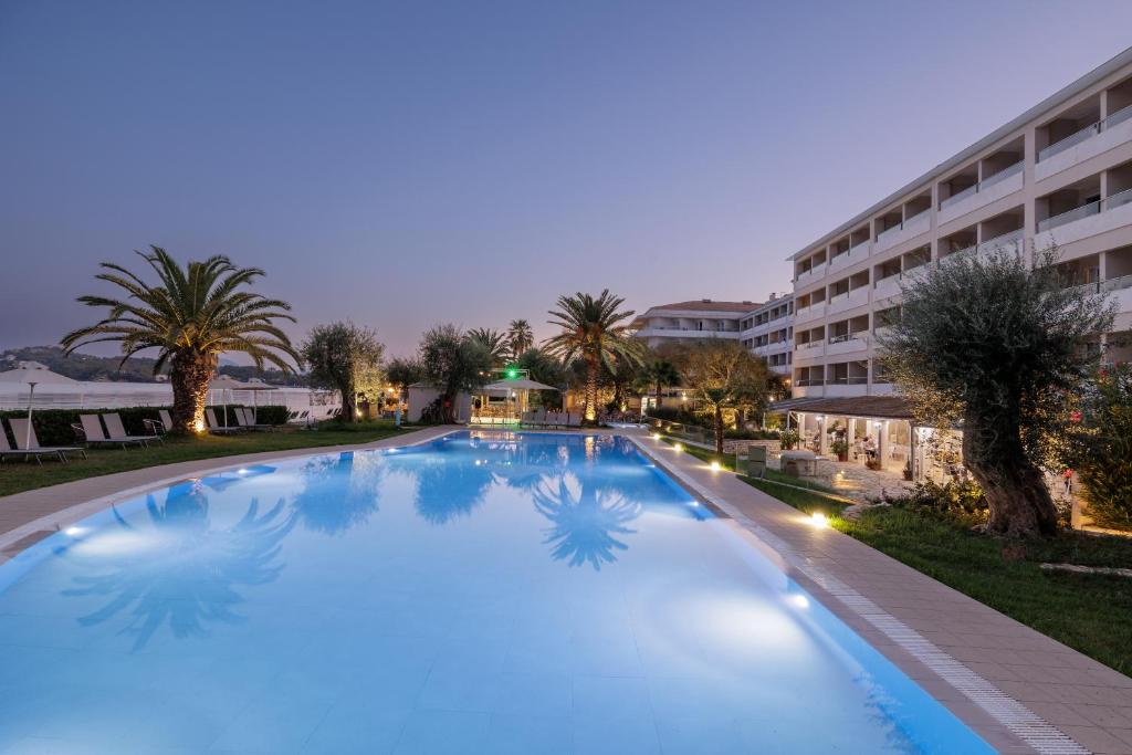 Elea Beach Hotel — Swimming pool in Dassia, Ionian Islands