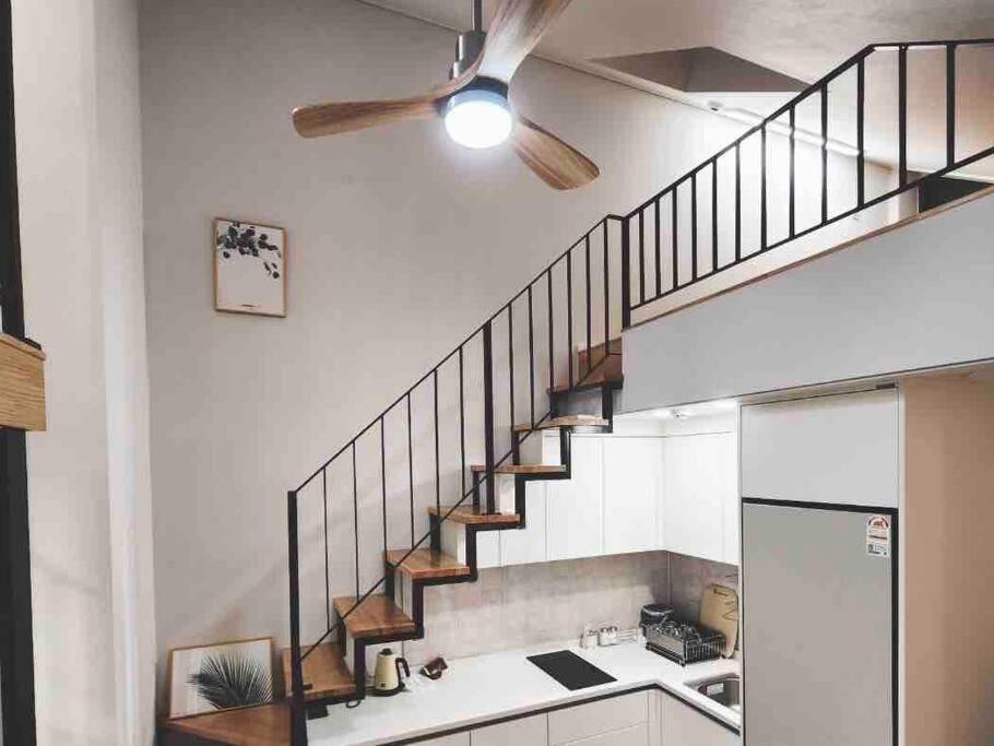 Hongdae 10mins, HapJeong 5mins, AirportBUS 5mins, Largo House SEOUL- Foreigner only, Seúl