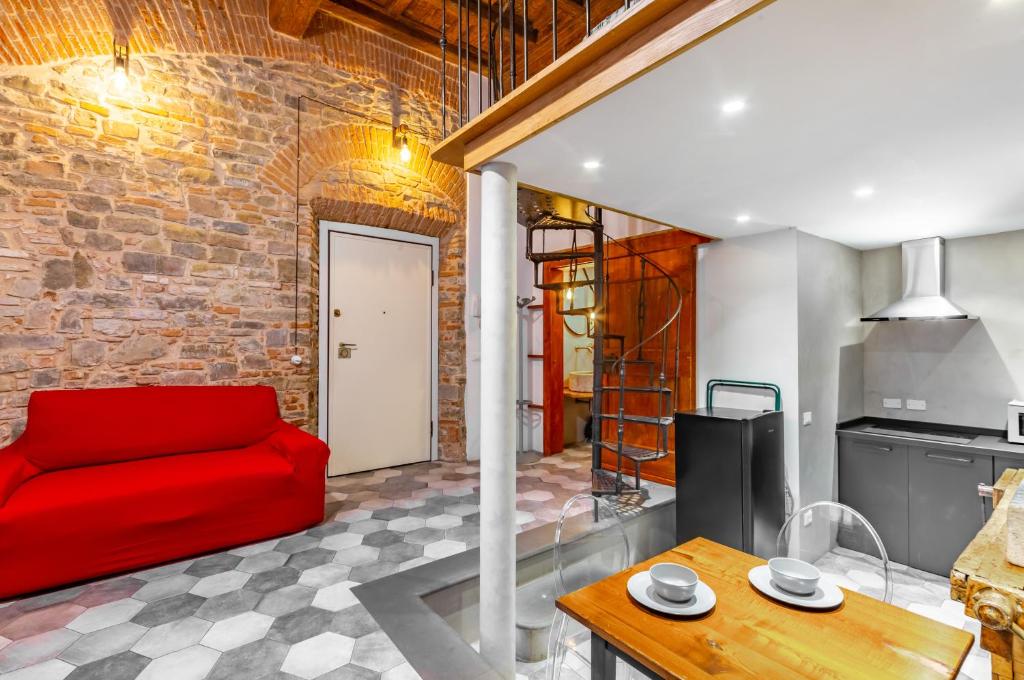 GuestHost - Florence Oltrarno Duplex Apartment - 5