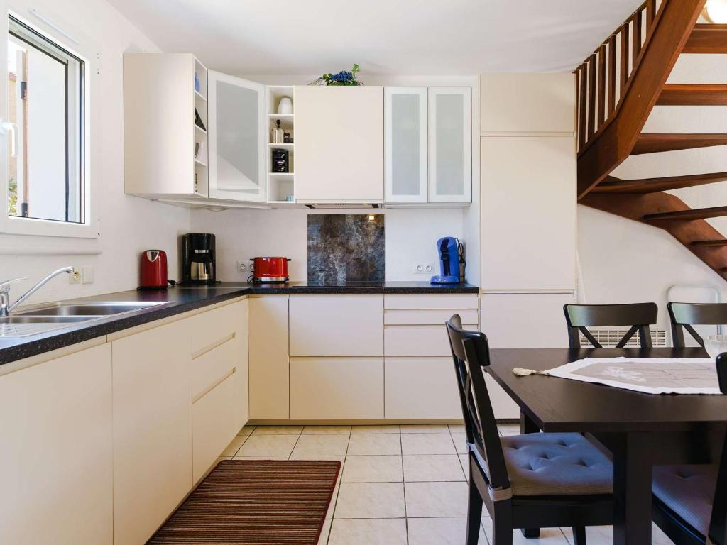 Villa climatisée 4 pièces avec terrasse, WIFI, garage, proche de la plage, animaux acceptés - FR-1-409-81 - 3