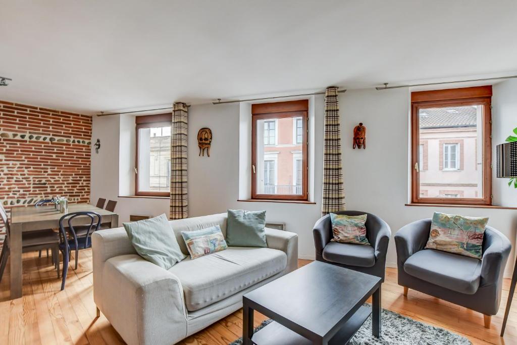 Duplex Tolosa - Pont-Neuf, Dôme de la Grave, 2 BDRs 85m2, AC, Free private car park 200m away - T3 85m2 avec clim, parking couvert gratuit à 200m, Toulouse