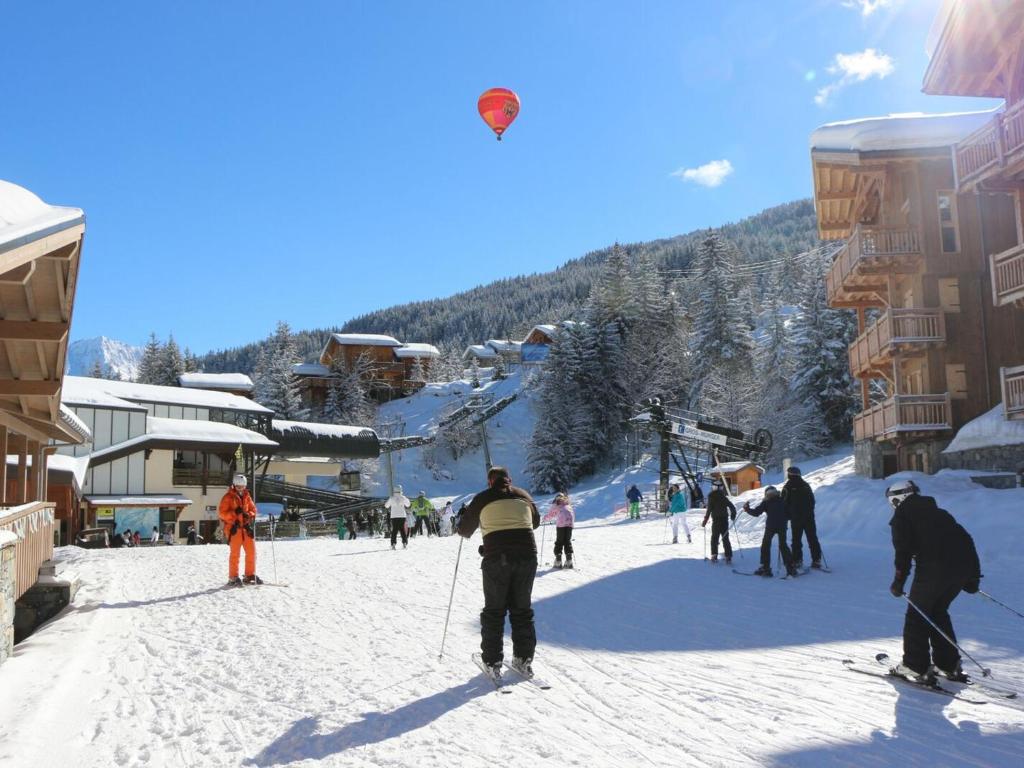 Appartement rénové au centre de La Tania avec parking - FR-1-568-47 - 4