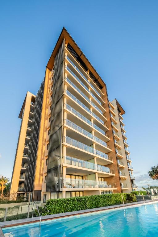 Oaks Redcliffe Mon Komo Suites