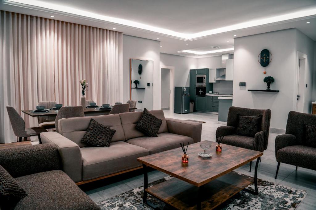 شقة فاخرة بصالة وثلاث غرف نوم, Rijád