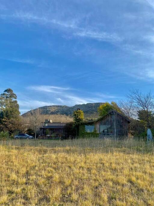 Cabaña al pie de la sierra - 3