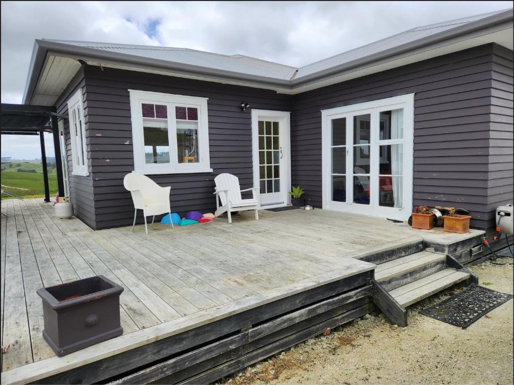 Vista Cottage - Kaiwaka Holiday Home