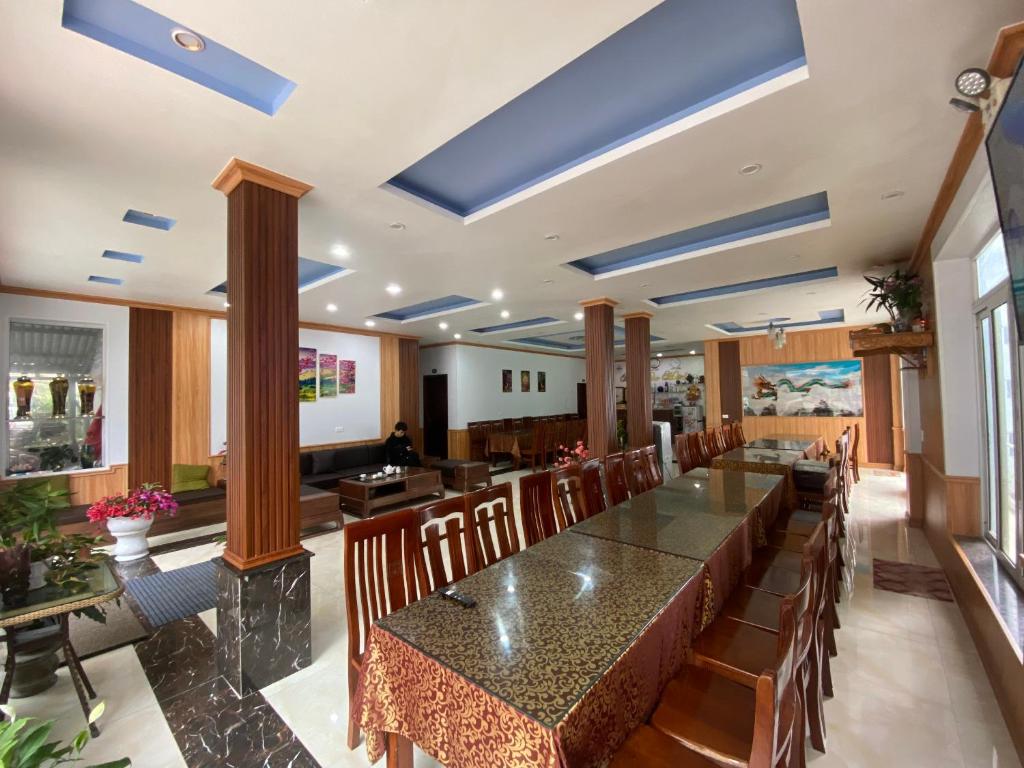 Khách sạn Anh Đào