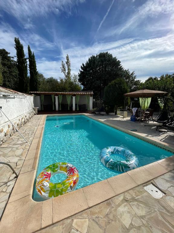 Maison Provençale avec piscine - 1